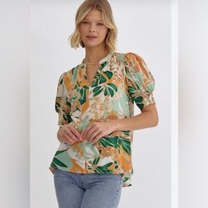 Women's Entro Boutique Top. NWOT - Size Large NWT